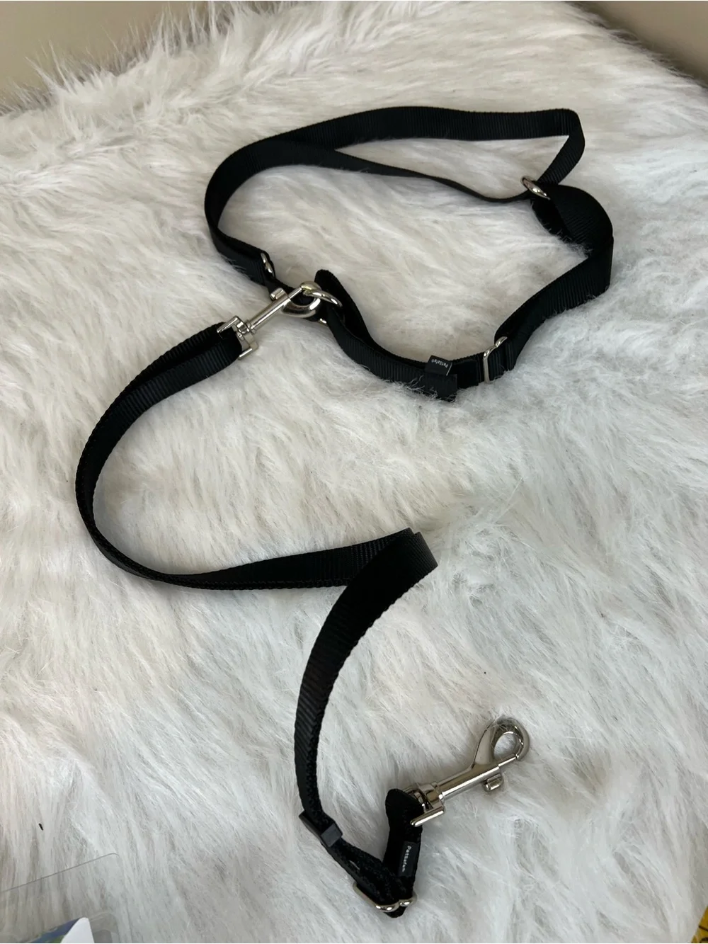 New in box PetSafe Hands Free Leash in Black